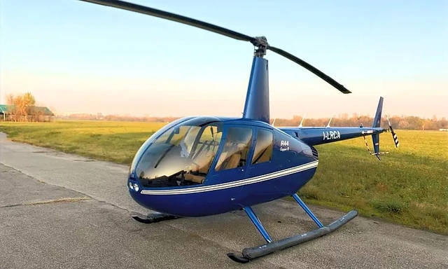 r44 3 edited.webp.webp